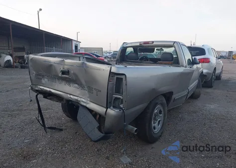 1999 Chevrolet Silverado 1500 z USA, uszkodzony, nr VIN 1GCEC14W8XE176566